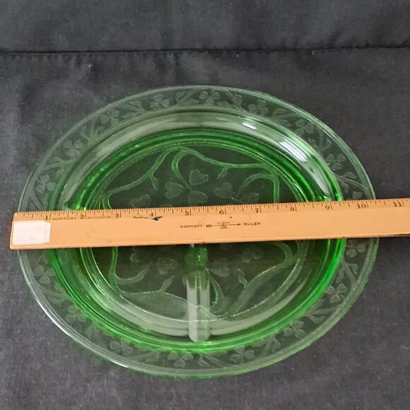 Vintage Depression Glass Hazel Atlas Green Cloverleaf 3 Part 10" Grill Plate #2 - Picture 2 of 7